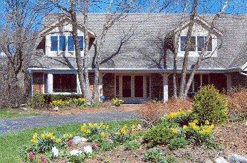 19120 Glen Kerry Dr., Brookfield, WI 53045