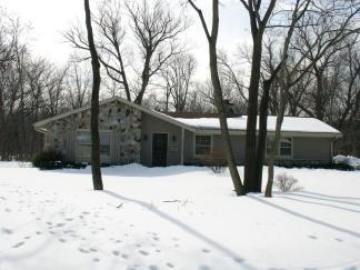 2815 Santa Barbara Dr, Brookfield, WI 53005