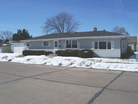 2100 Hamilton Ave., Racine, WI 53403