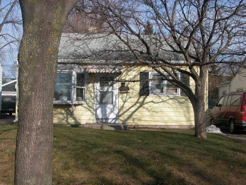 7230 W Grantosa Dr., Milwaukee, WI 53218