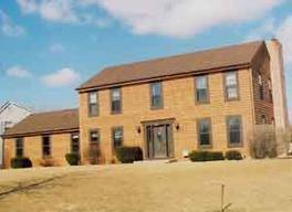 10203 N Foxkirk, Mequon, WI 53097