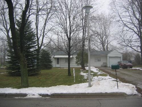 131 E Susan Dr., Oak Creek, WI 53154