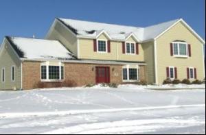 658 River Bluff Cir., Oconomowoc, WI 53066