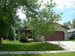 2003 Patricia Ln., Waukesha, WI 53188