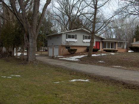 N56W37926 Forest Dr., Oconomowoc, WI 53066