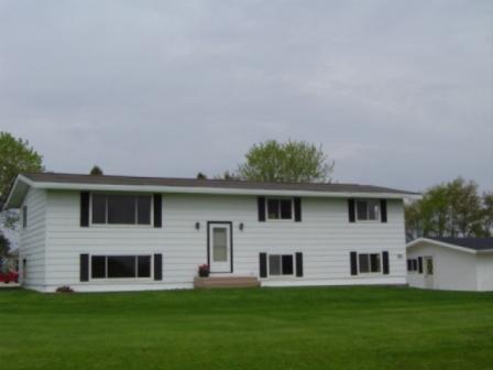 W355S9305 Bennington Dr., Eagle, WI 53119
