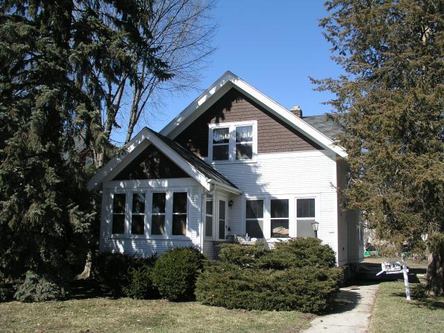 210 Willow Ln., West Bend, WI 53095