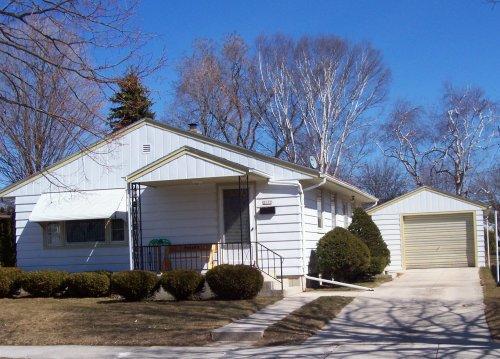 2519 S 14 St., Sheboygan, WI 53081