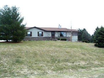 6344 Glen Ct., West Bend, WI 53095