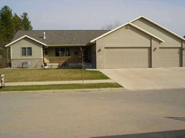 907 Hemlock Ln., Holmen, WI 54636