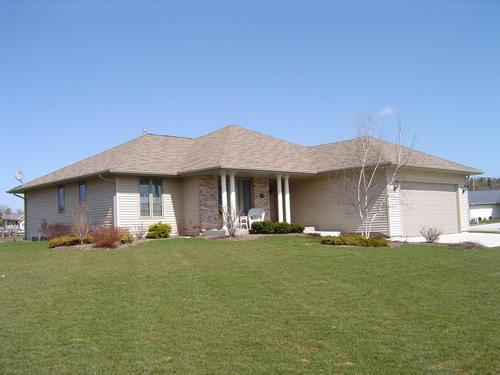 159 River Meadows Dr., Sheboygan Falls, WI 53085