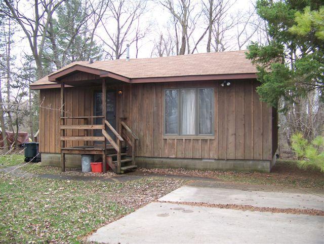 3178 N Hickory Rd., Geneva, WI 53147