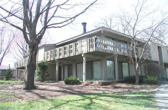 712C Burning Tree Ln., Fontana, WI 53125