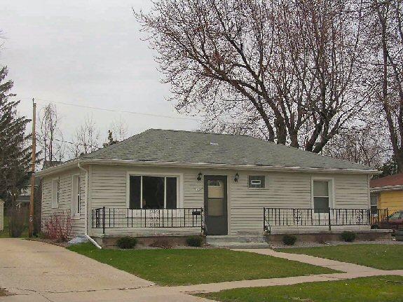 1128 N 10th Ave., West Bend, WI 53090