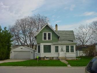 505 S Lyman, Oconomowoc, WI 53066