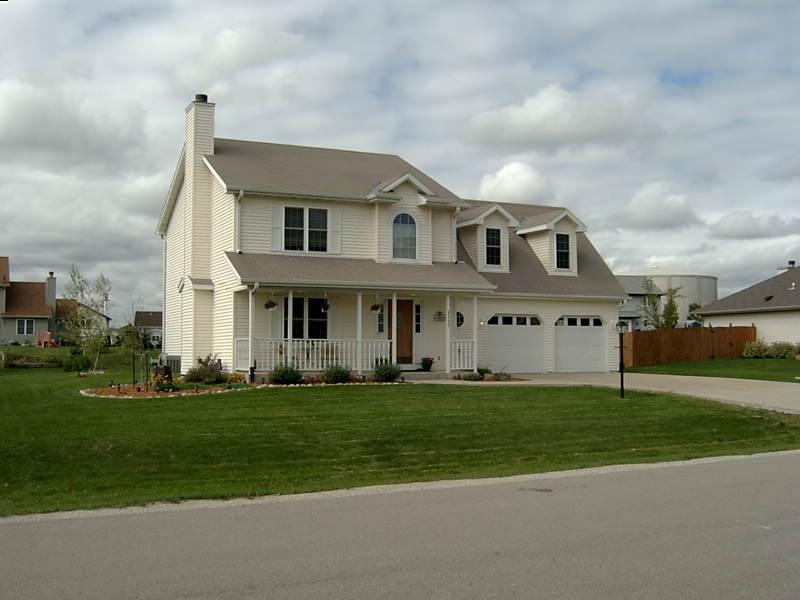 8535 S Whitney, Oak Creek, WI 53154