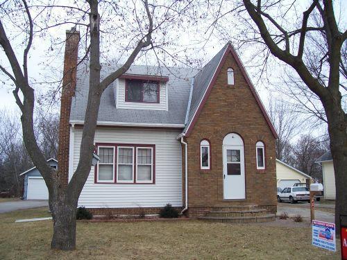 323 N Court St, Sparta, WI 54656