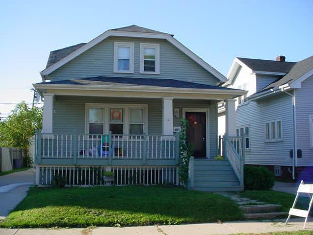 2521 Olive St, Racine, WI 53403