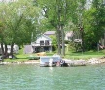 5434 W Lake Dr., West Bend, WI 53095
