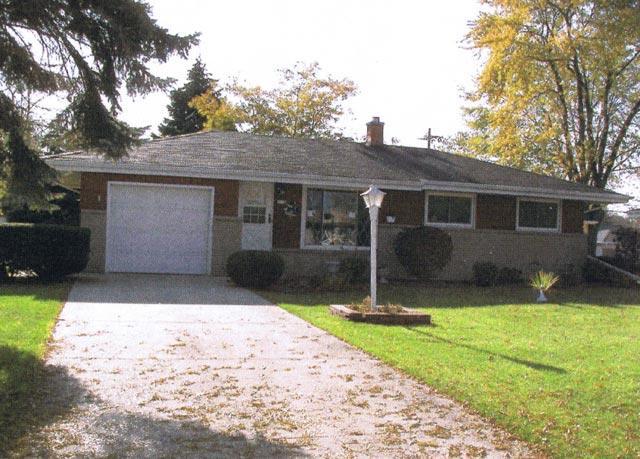 5695 S Honey Creek Dr., Milwaukee, WI 53221