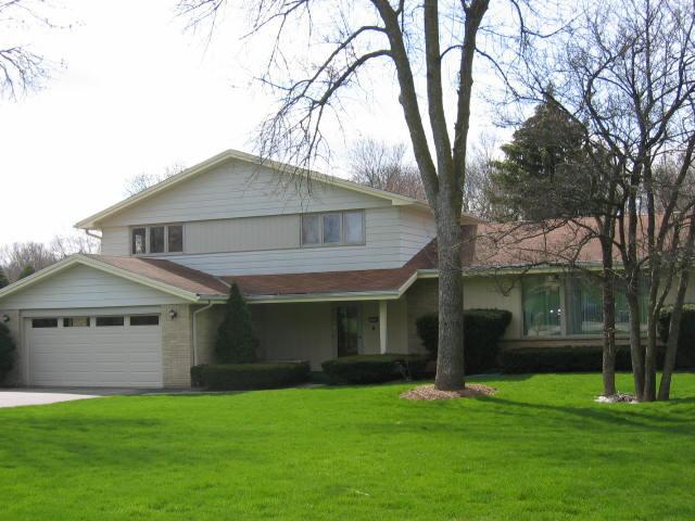 1865 Hollyhock Ln., Elm Grove, WI 53122