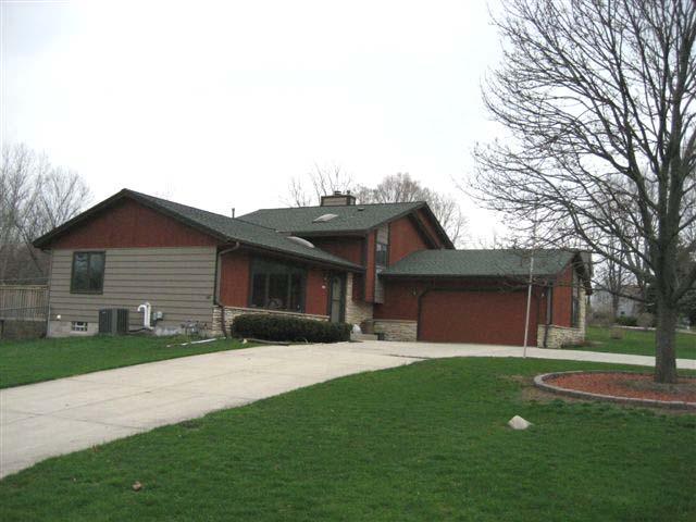 12900 W Greentree Dr., New Berlin, WI 53151
