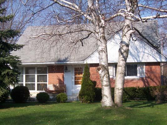 7157 N Navajo Ave., Glendale, WI 53217