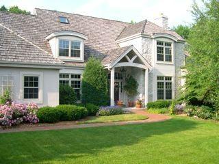 507 E Eastwyn Bay, Mequon, WI 53092