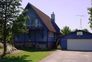 3304 Simon Rd., Manitowoc, WI 54220