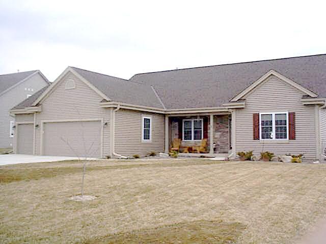 8830 W Silverwood Ct., Franklin, WI 53132