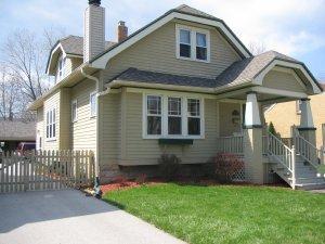 4829 N Idlewild Ave, Whitefish Bay, WI 53217