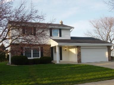 1040 W Wayland Dr., Oak Creek, WI 53154