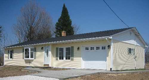 N72W38916 Lang Rd., Oconomowoc, WI 53066
