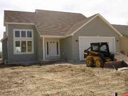 8485 Westbrook Dr, Sturtevant, WI 53177