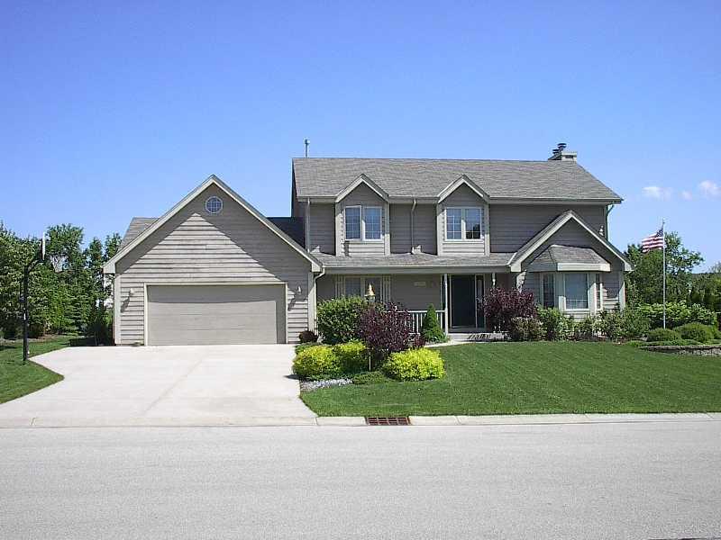 13380 W Foxwood Dr., New Berlin, WI 53151