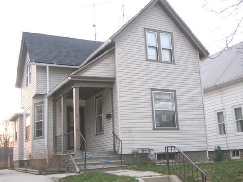 1932 N 12th St, Sheboygan, WI 53081
