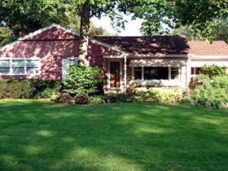 1506 S Sherwood Dr., New Berlin, WI 53151