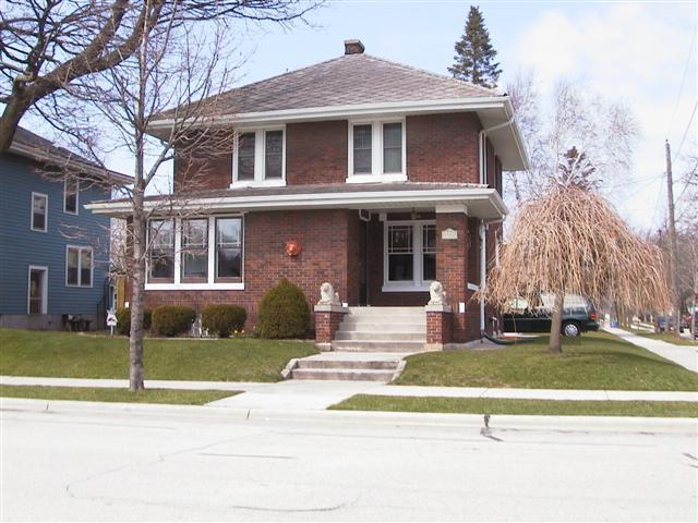 1502 New York Ave., Manitowoc, WI 54220