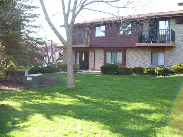 315 Cheviot Chase - #5, Waukesha, WI 53186