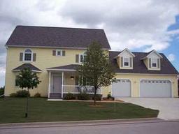 141 Maple Dr., Plymouth, WI 53073