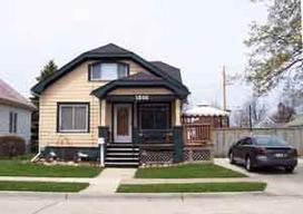 1302 Layard Ave, Racine, WI 53402