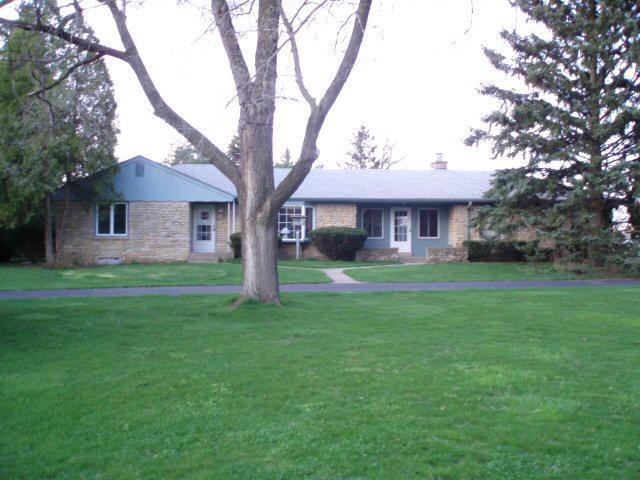 7716 W Holmes Ave., Greenfield, WI 53220