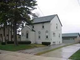 2376 S 18th St., Manitowoc, WI 54220