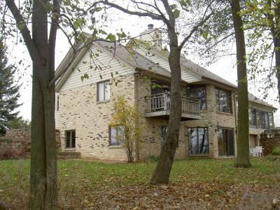 W243N7650 Hilltop Ct, Lisbon, WI 53089
