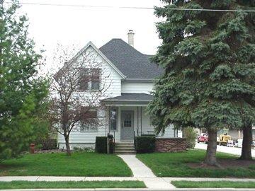 303 S Main St, Hartford, WI 53027