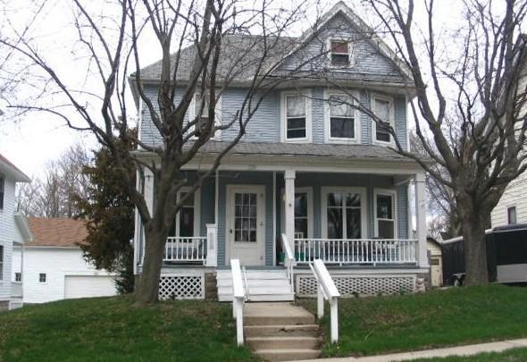 328 Midland Ave., Hartford, WI 53027