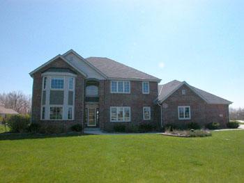 301 Royal Oak Ct., Slinger, WI 53086