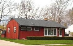 17082 W Lee Pl., Menomonee Falls, WI 53051