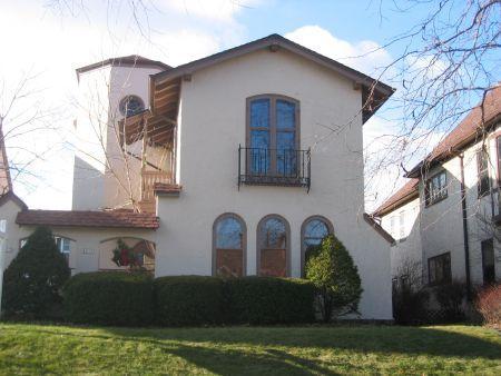 4013 N Downer Ave, Shorewood, WI 53211