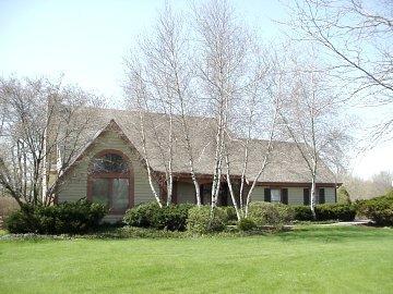 N69W26985 Hickory Chasm Dr, Lisbon, WI 53089